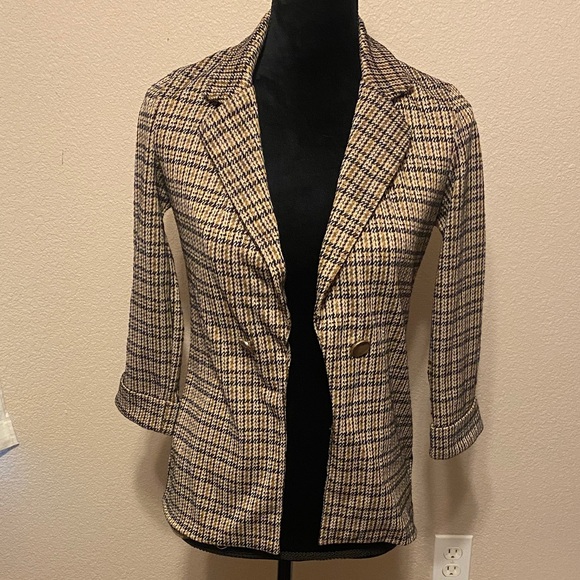 Wearever Jackets & Blazers - Classic Checkered Women's Blazer
